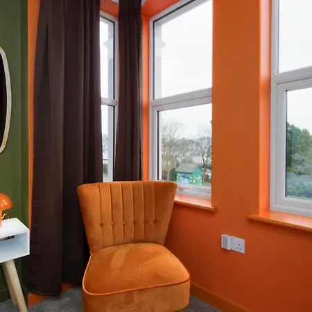 Apartment Two - Private Car Park, Comfortable And Well Equipped - By Ocean City Retreats Plymouth Exterior foto
